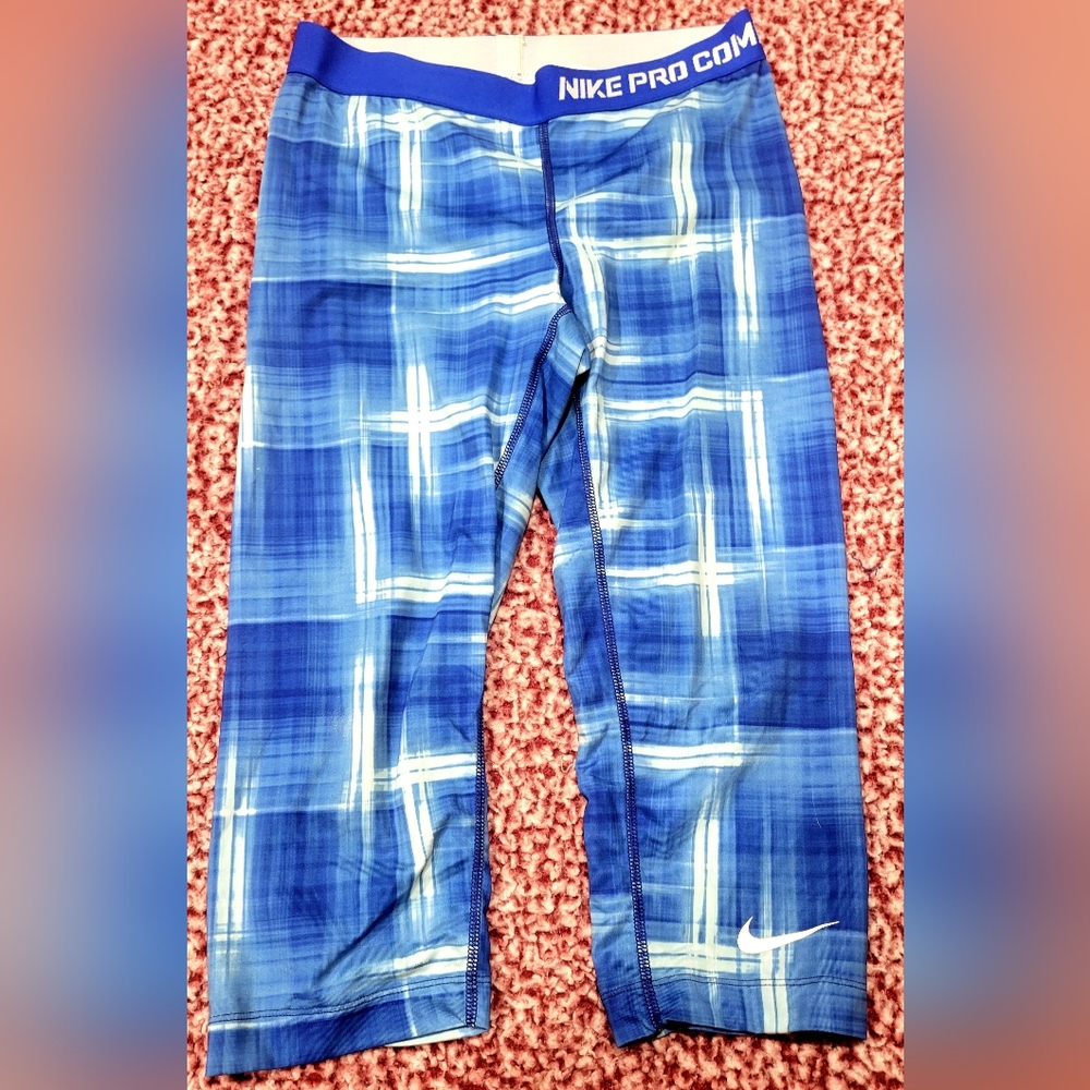 Nike Pro Combat Capris